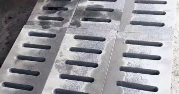 曲靖 芝麻灰石材沟盖板