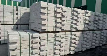 曲靖芝麻白路沿石