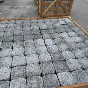 曲靖 园林景观滚石