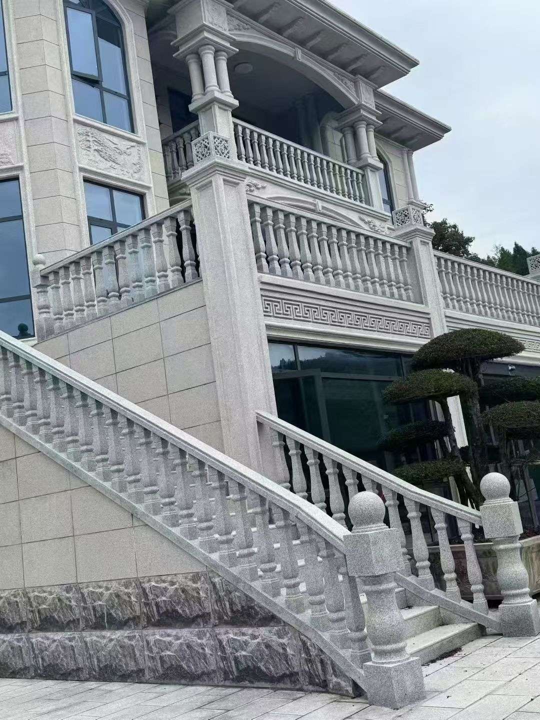 曲靖 芝麻白别墅，栏杆