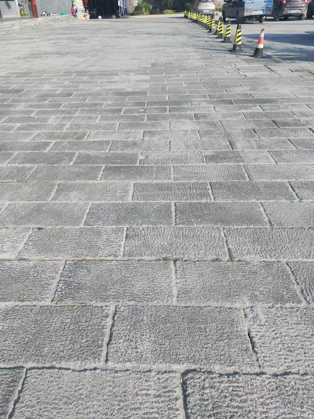 曲靖仿古石铺装效果