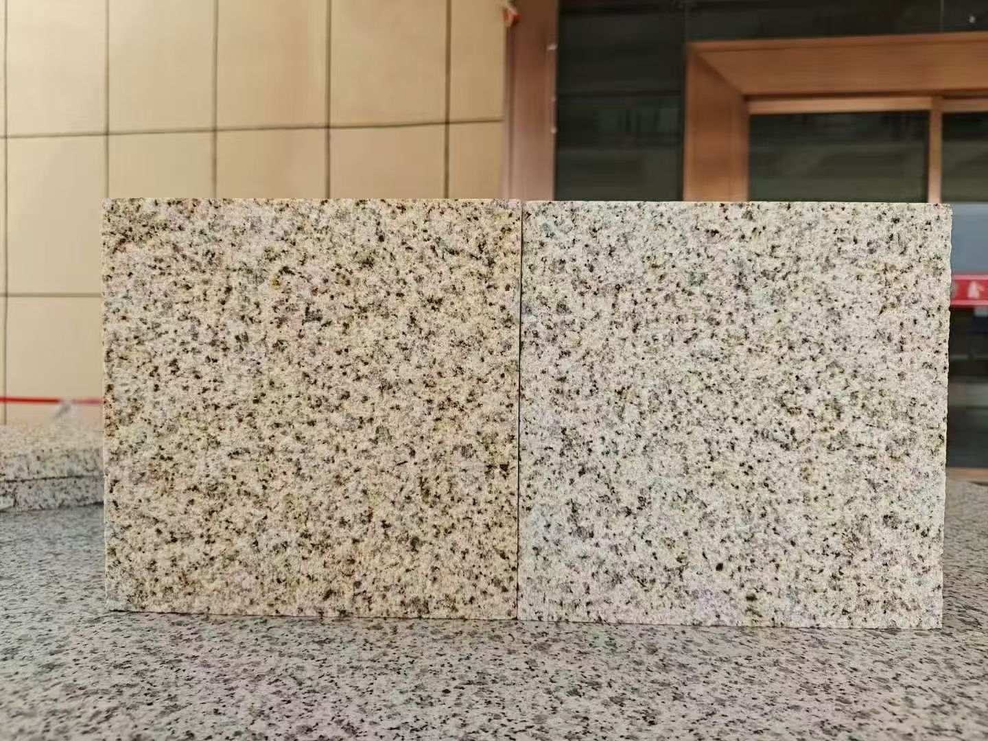 曲靖 黄金麻荔枝面，中黄与浅黄