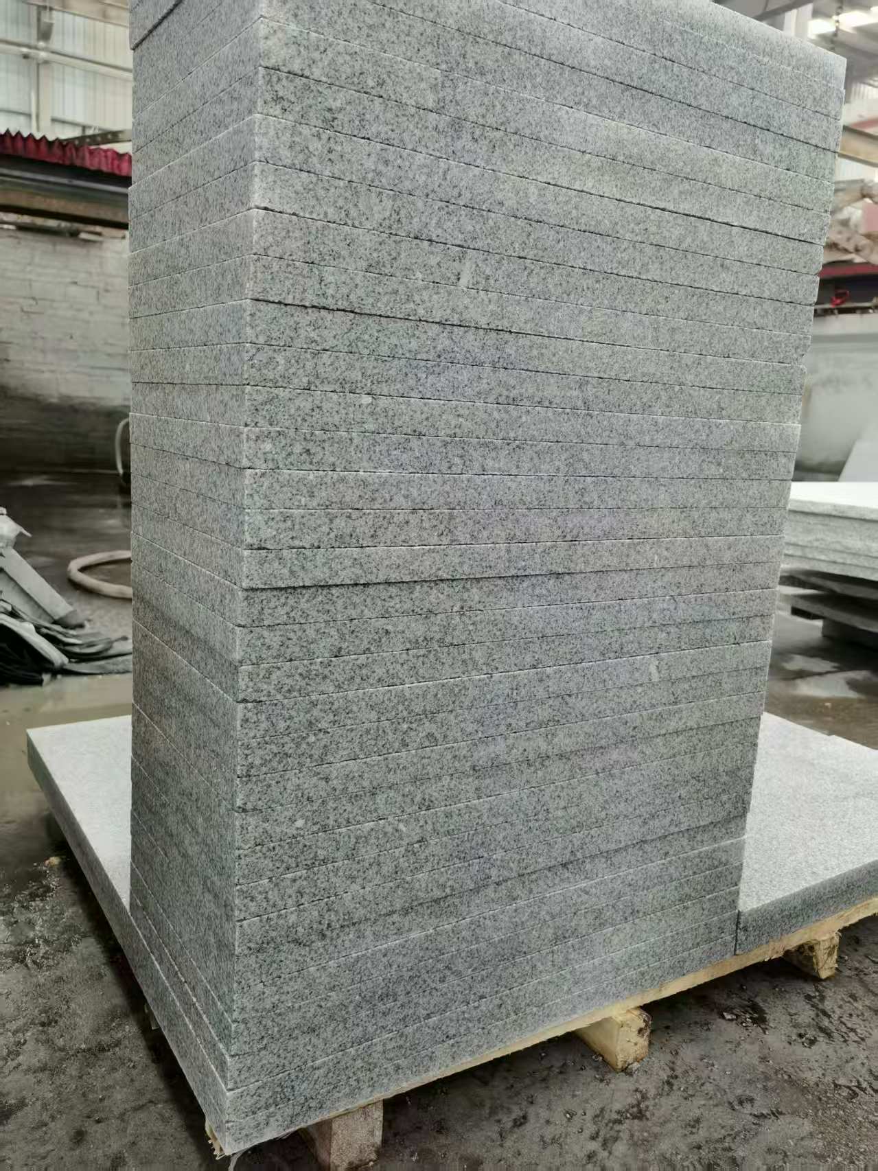 曲靖 花岗岩 地铺成品300*600，尺寸标准、厚薄均匀